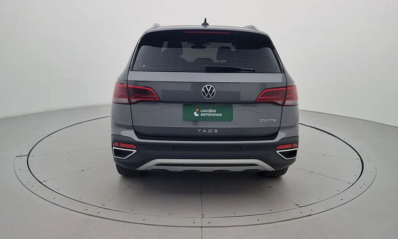 Volkswagen Taos High...