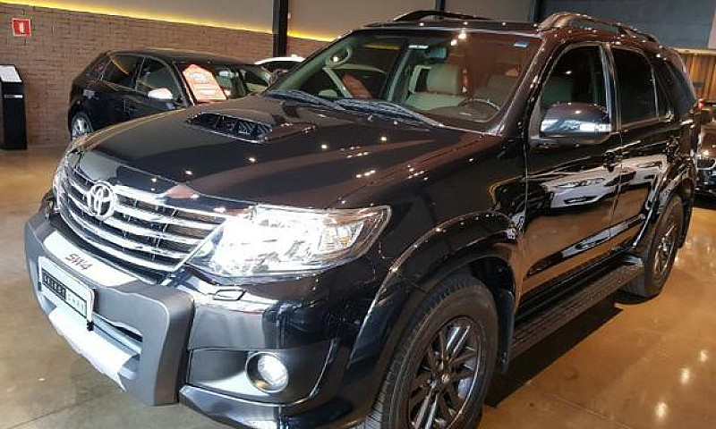 Toyota Hilux Sw4 7 L...