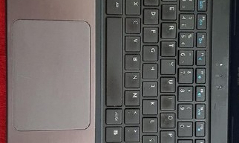 Ultrabook Dell Vostr...