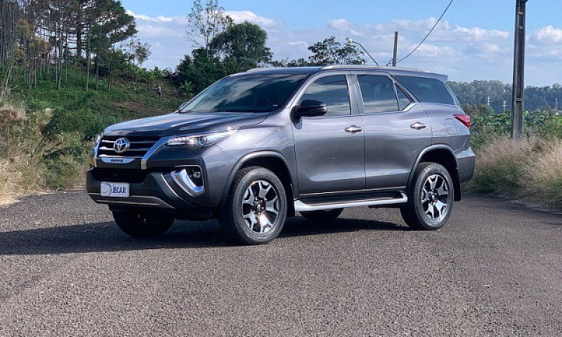 Hilux Sw4 Diamond 4X...