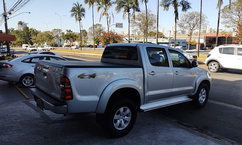 Hilux Srv 2013 4X4 F...