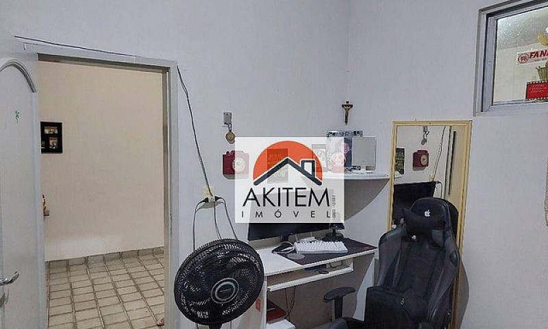Casa Com 3 Dormitóri...