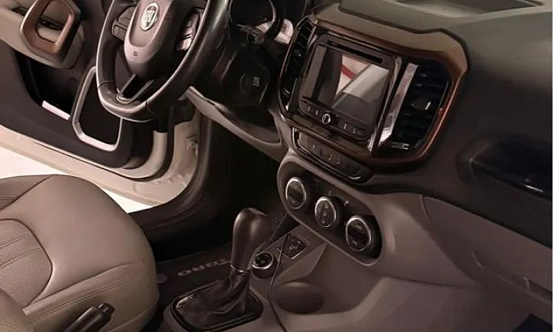 Fiat Toro Volcano 2....