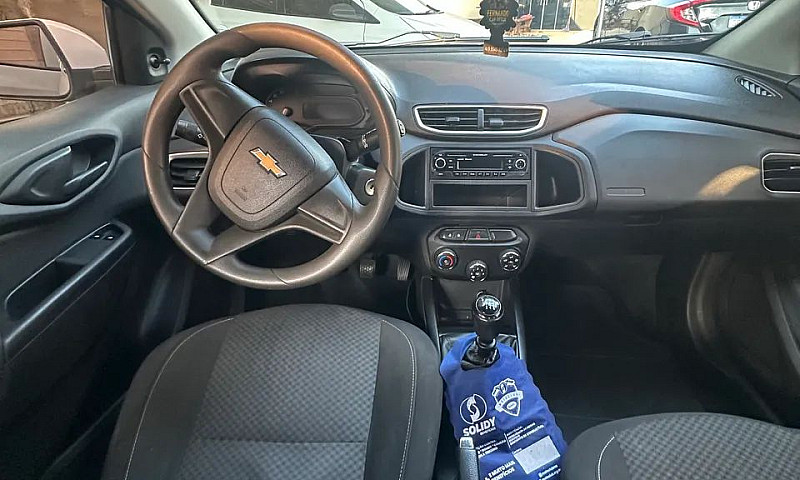 Chevrolet Onix Hatch...