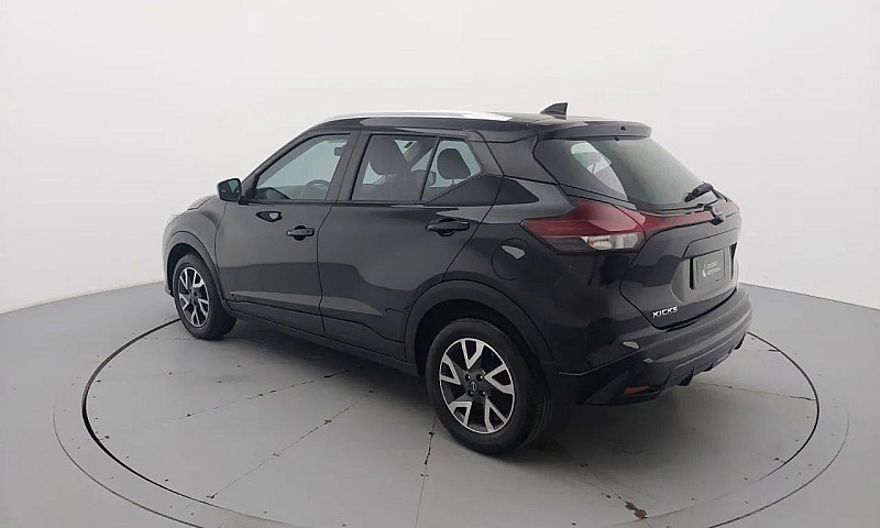 Nissan Kicks Sense 1...