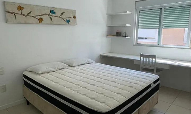 Casa Mobiliada Em Co...
