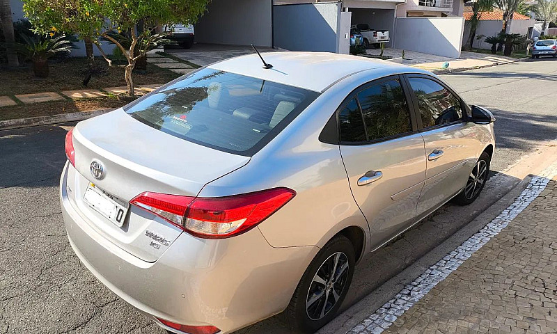 Venda Do Toyota Yari...