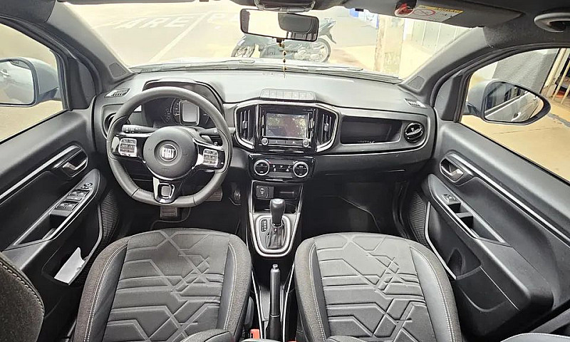 Fiat Strada Volcano ...
