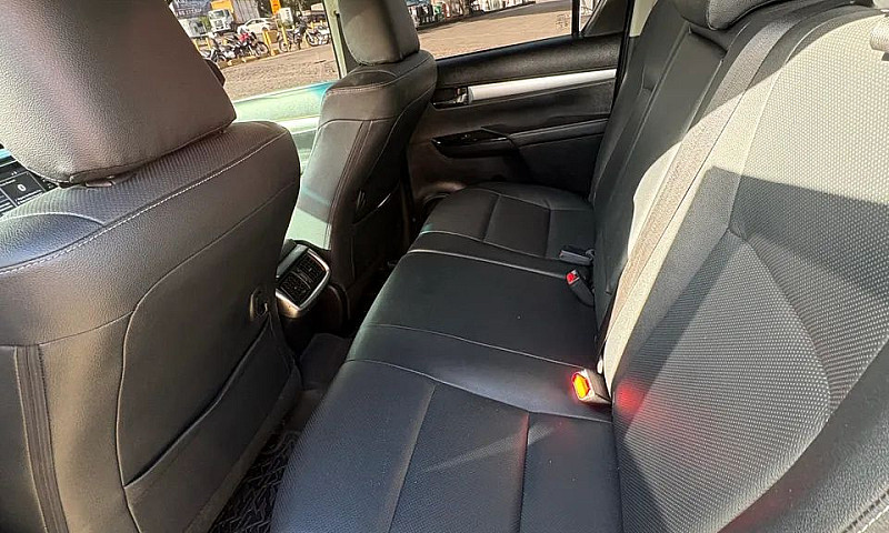 Toyota Hilux Cd Srx ...