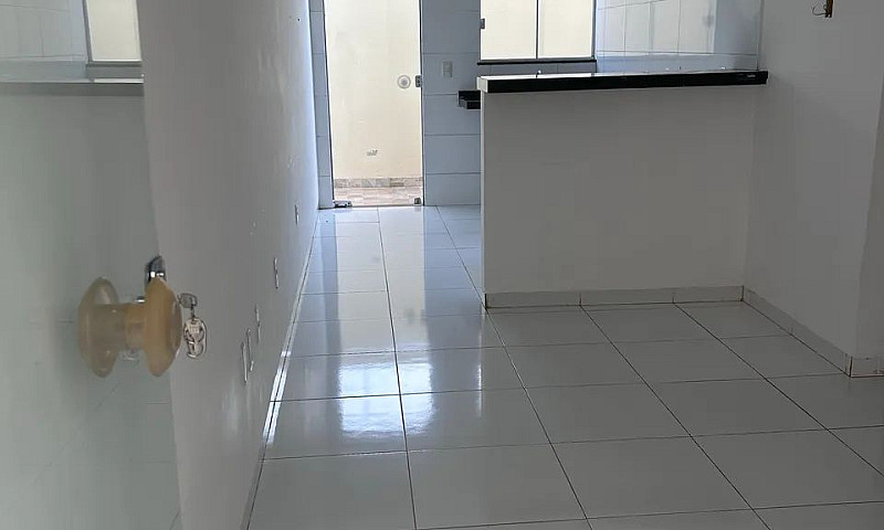 Alugo Casa Bertavill...