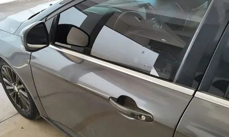 Ford Focus Fastback ...