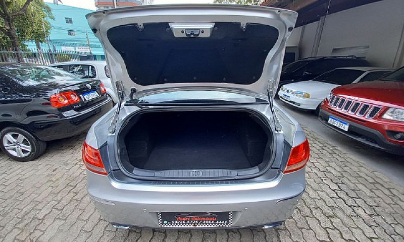 Peugeot 408 Allure -...