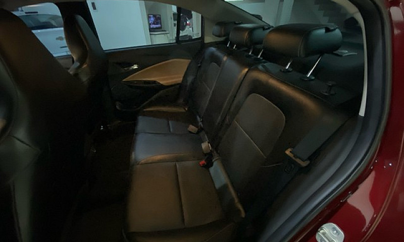 Chevrolet Onix Plus ...