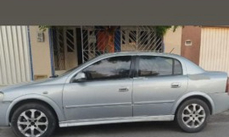 Vendo Astra Ano 2000...