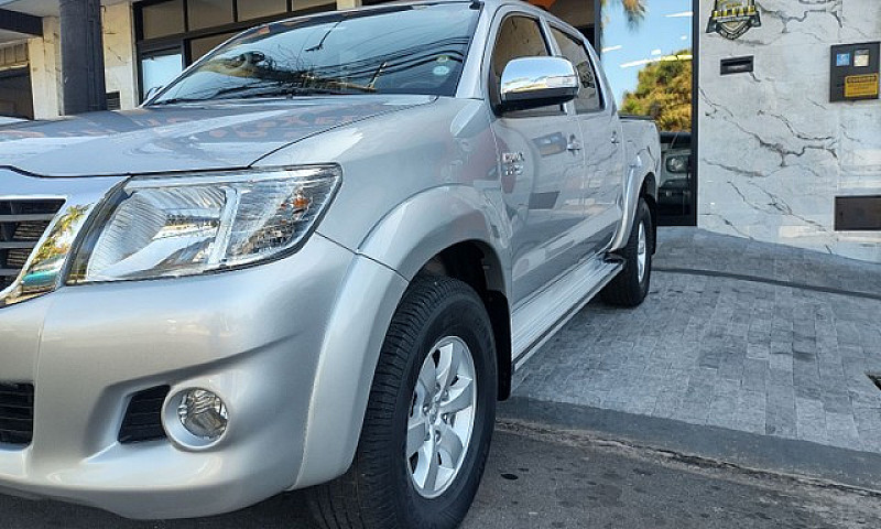 Hilux Srv 2013 4X4 F...