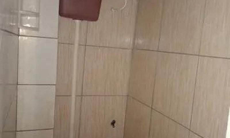 Alugo Quarto No Guam...