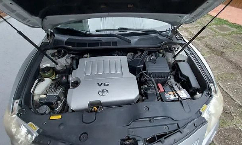 Toyota Camry-Xle-35-...