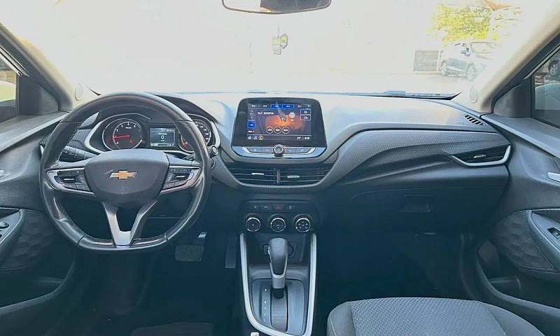 Chevrolet Onix Plus ...
