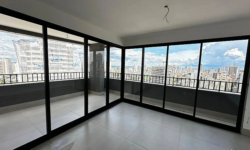 Moove 3 Suites 140M²...