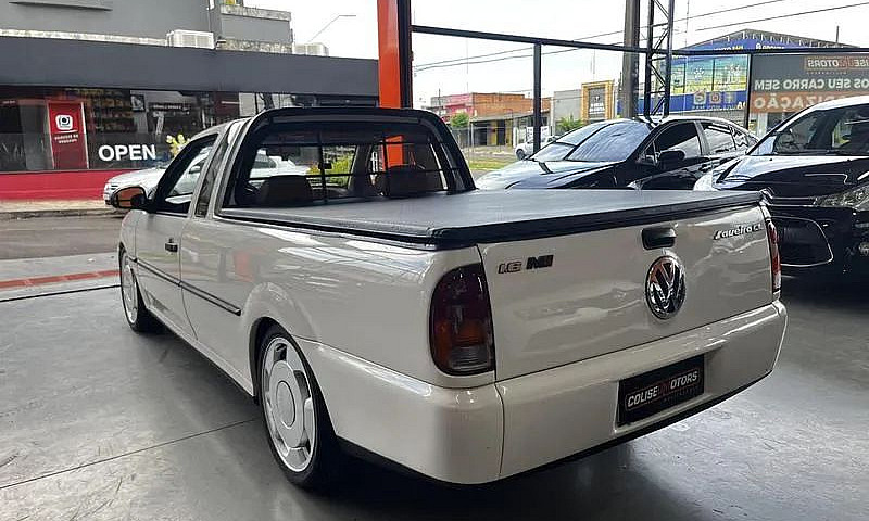 Volkswagen Grand Sav...