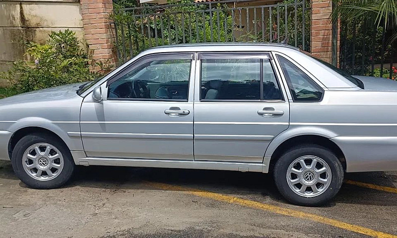 Volkswagen Santana 2...