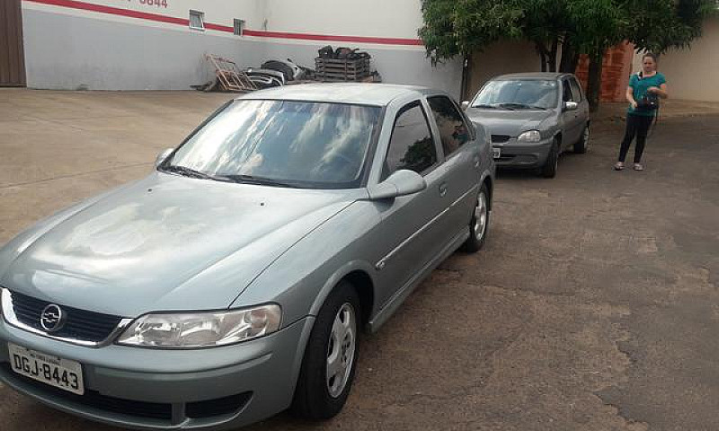 Vendo Vectra 8V...