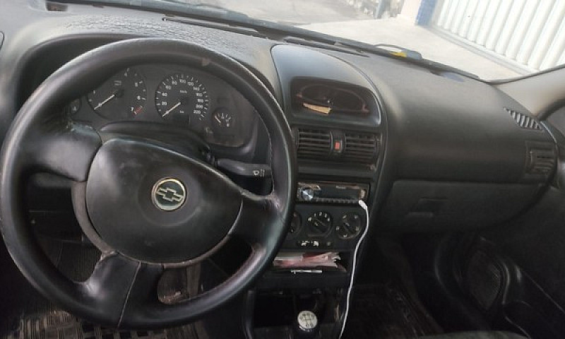 Vendo Astra Ano 2000...
