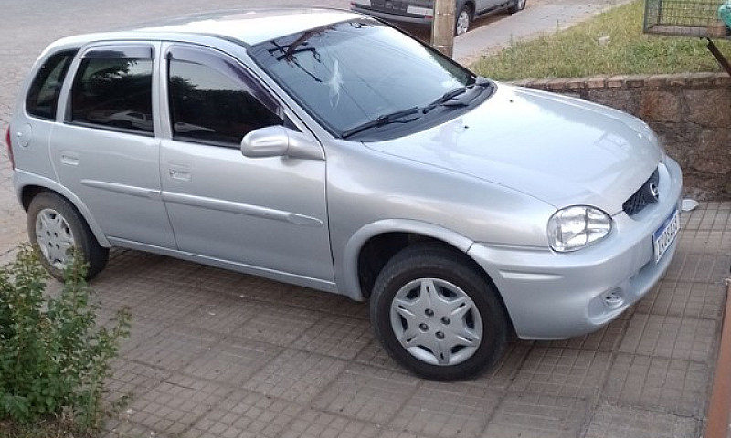 Corsa 2002...