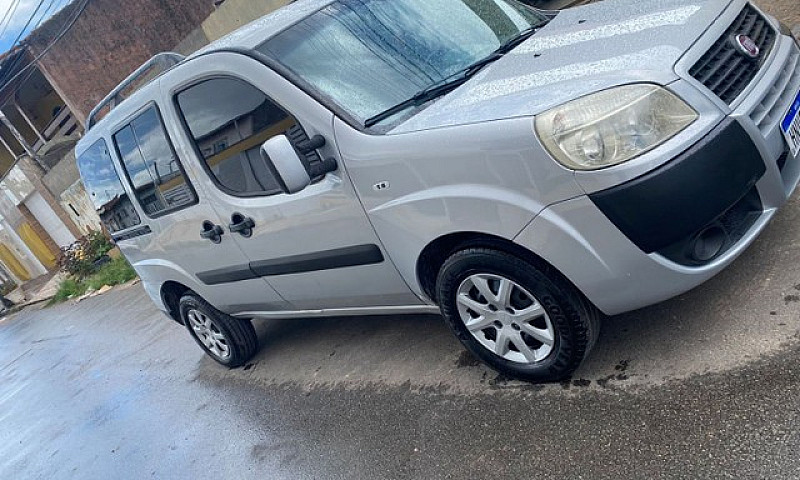 Doblo Essence 1.8 Ma...