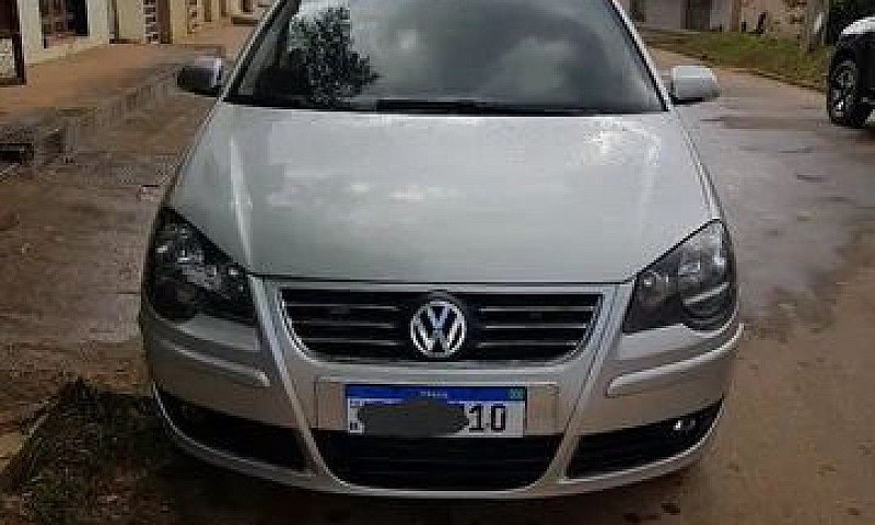 Vw Polo Sedan...