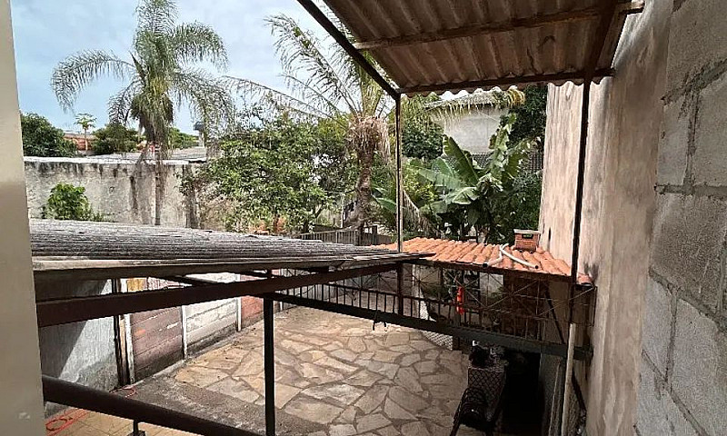 Casa Com Excelente L...