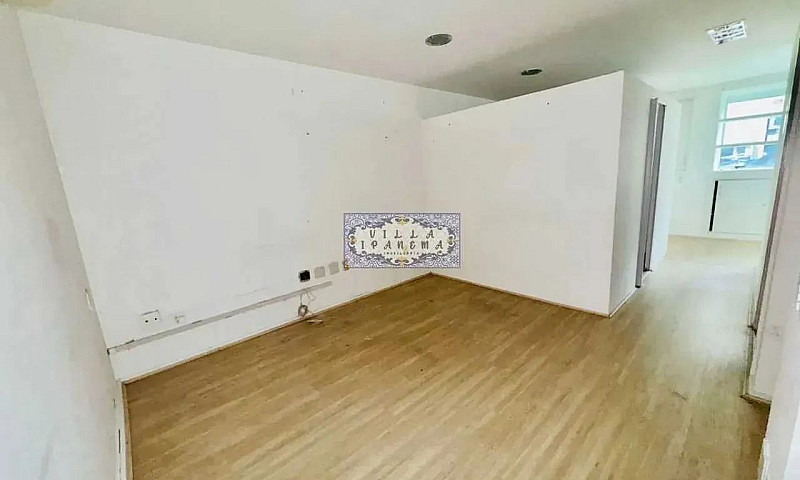 Sala Comercial 40 M²...