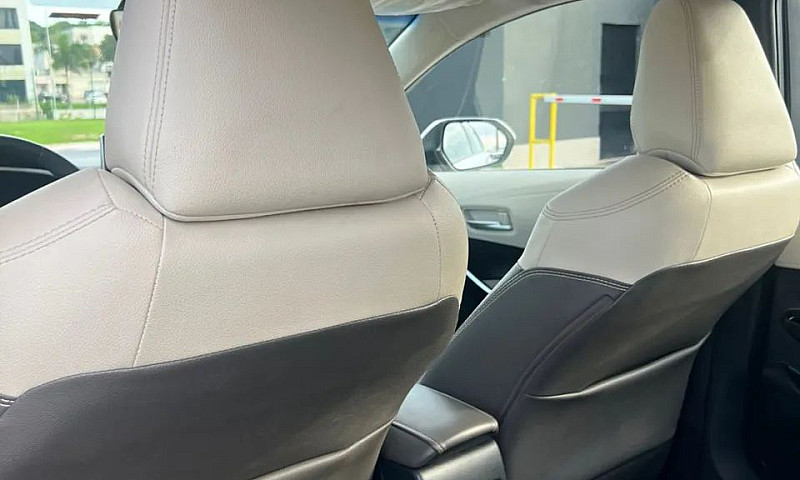 Toyota Corolla Altis...
