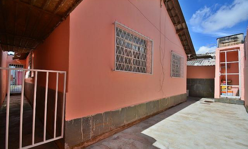 Casa De 2 Qts Na Tag...