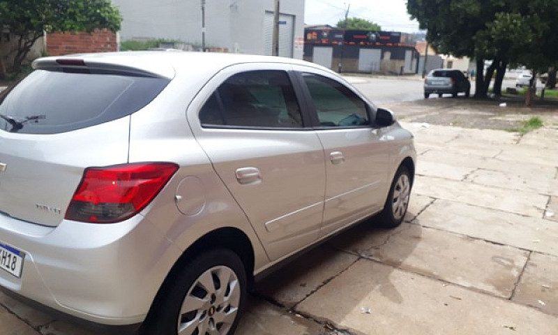 Ônix 1.4 2015/15 Lt...