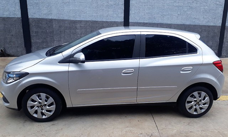 Ônix 1.4 2015/15 Lt...