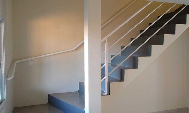 Sobrado Com 2 Dorm E...