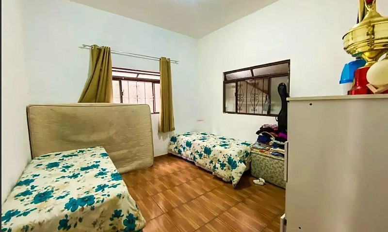 Casa A Venda No Bair...