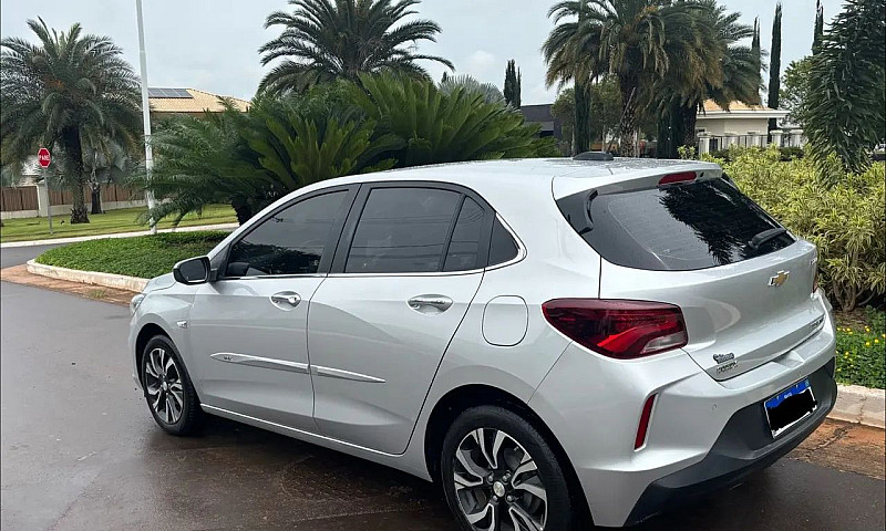 Chevrolet Onix Hatch...