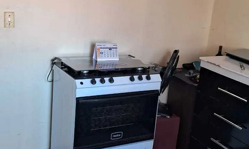 Casa Em Rua Pública ...