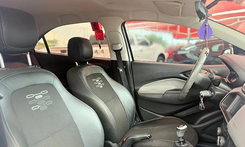 Chevrolet Onix Hatch...