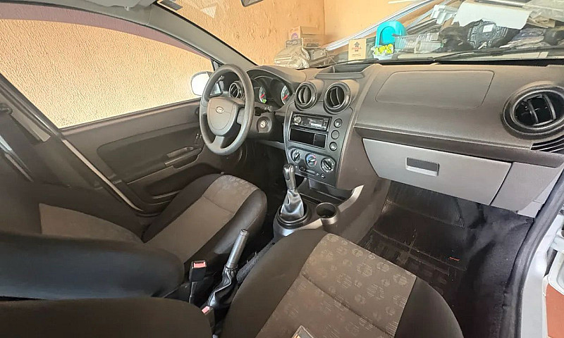 Ford Fiesta 1.6 8V F...