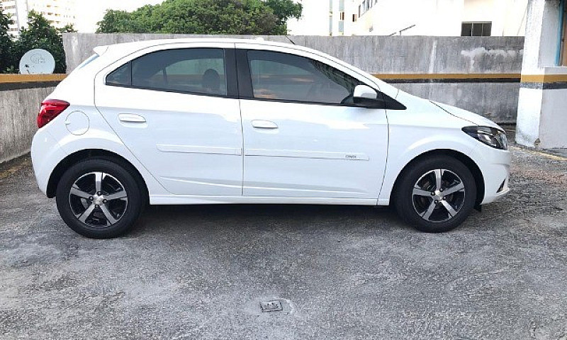  Chevrolet Onix 1.4L...