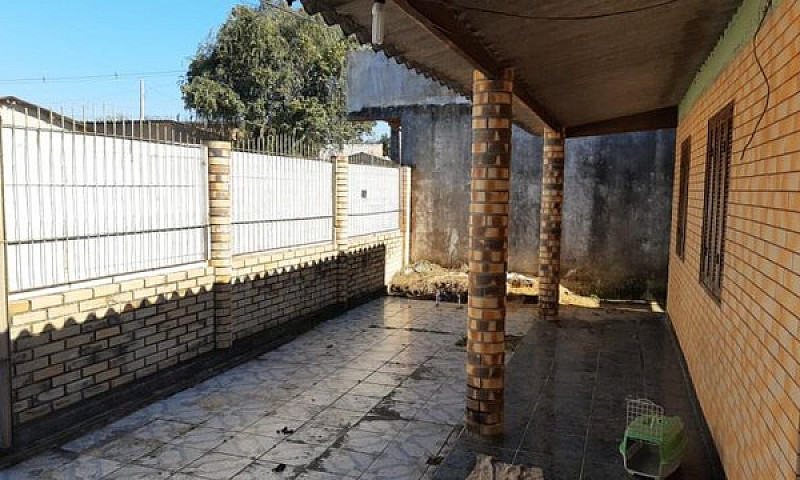 Canoas - Casa Padrão...