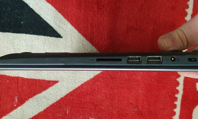 Ultrabook Dell Vostr...