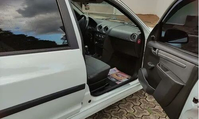 Celta Chevrolet Comp...
