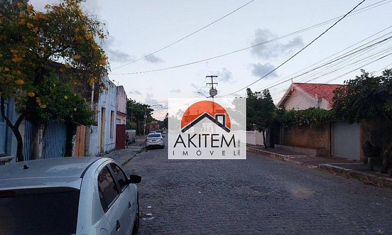 Casa Com 3 Dormitóri...