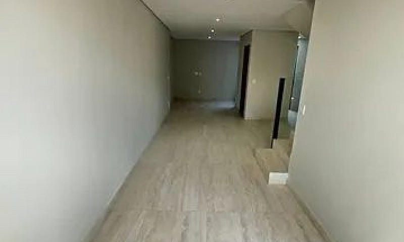 Casa Com 3 Quartos 1...