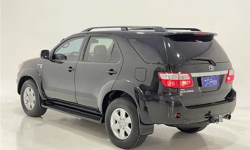 Toyota Hilux Sw4 200...