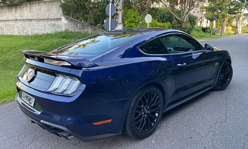 Mustang Gt Premium 5...